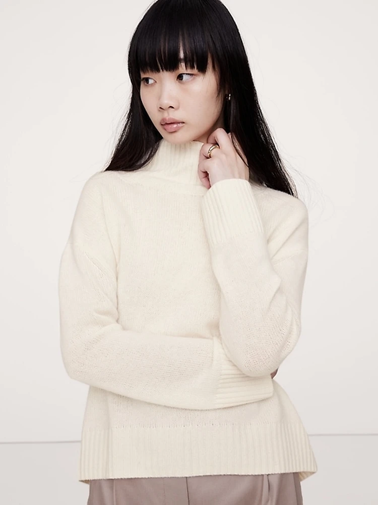 Oversized Cashmere Turtleneck Sweater