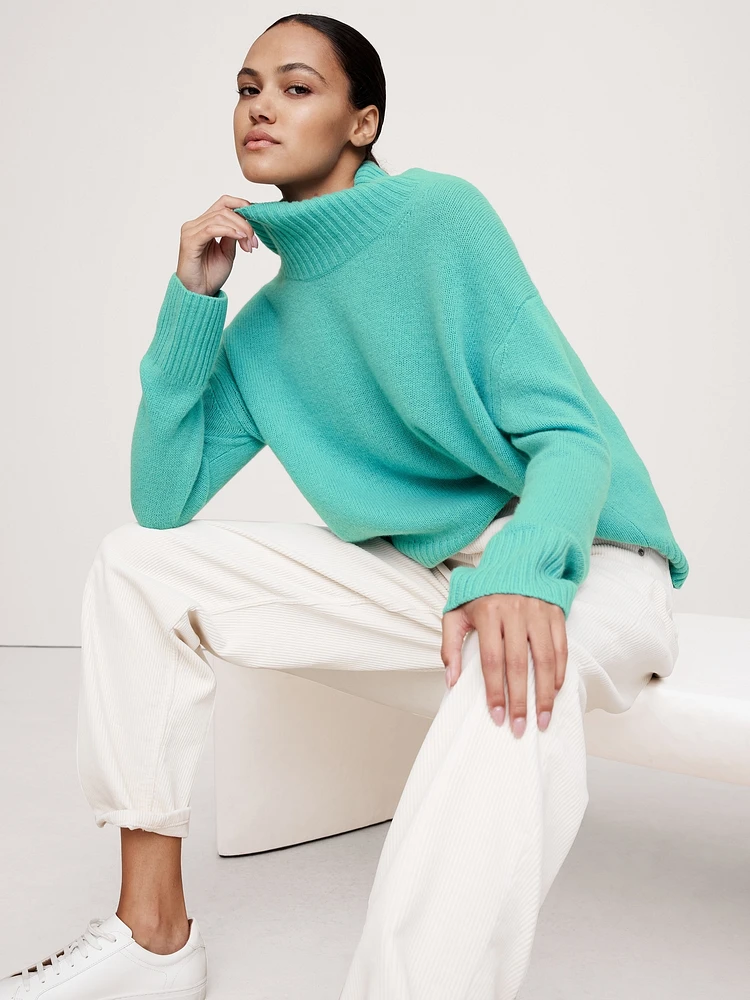 Oversized Midweight Cashmere Turtleneck Sweater