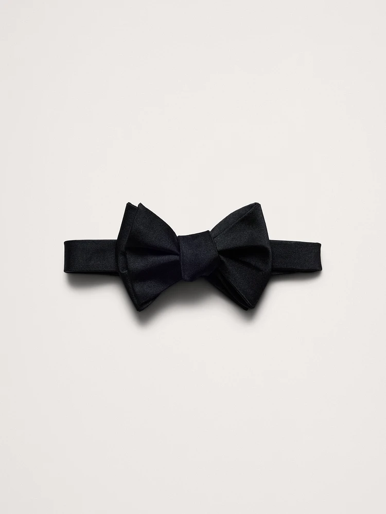 Signature Silk Bow Tie