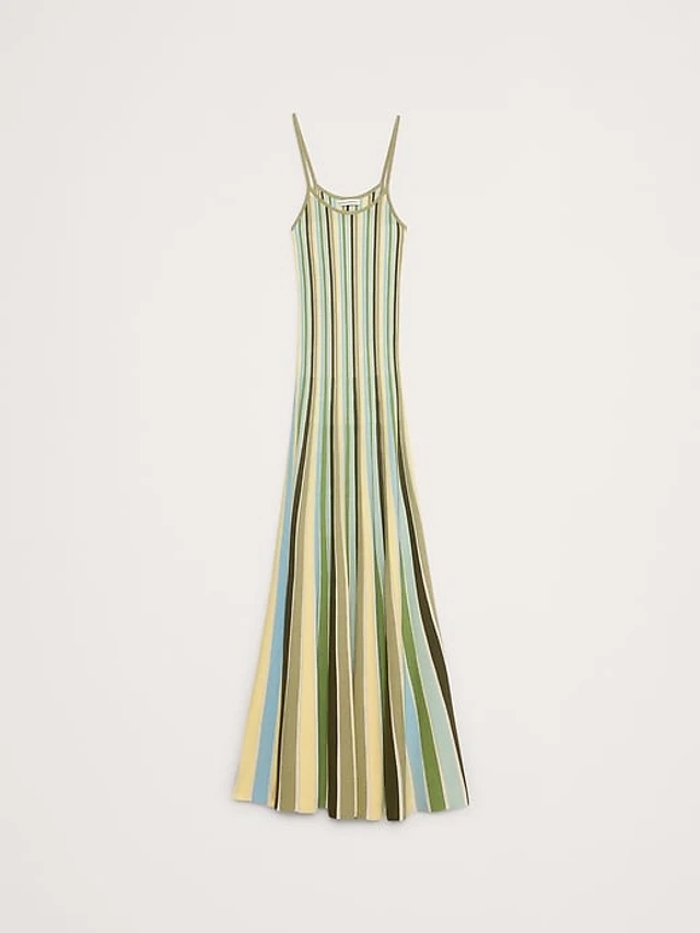 Banana Republic Sculpted Stripe Maxi Dress at MarketFair Shoppes in  Princeton, NJ