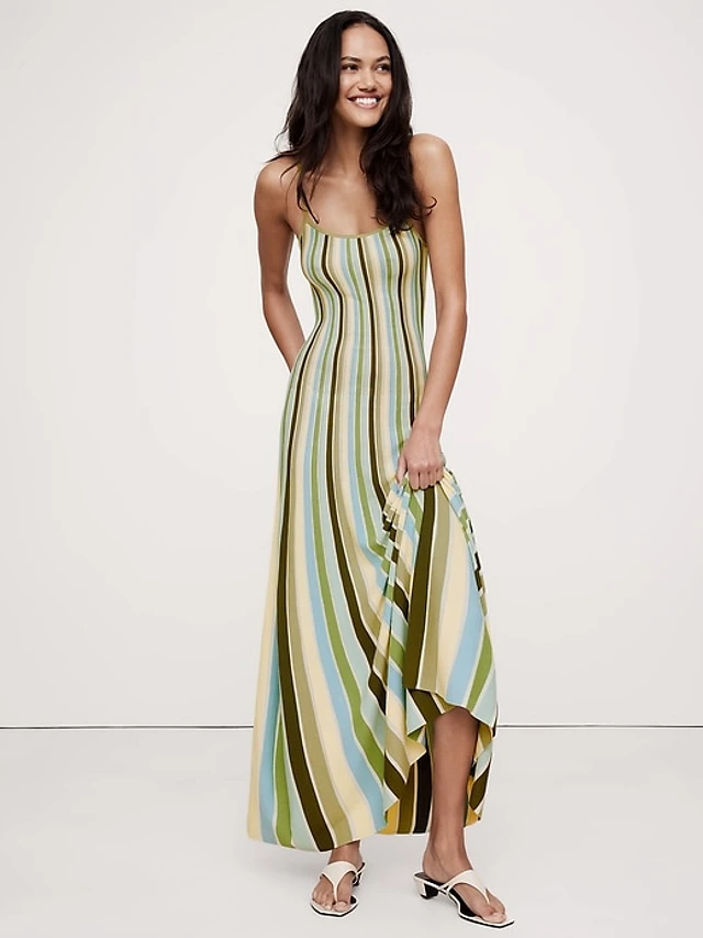 Banana Republic Sculpted Stripe Maxi Dress at MarketFair Shoppes in  Princeton, NJ