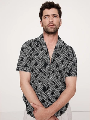 Standard-Fit Lightweight Cotton Resort Shirt