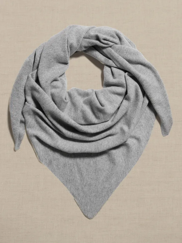 ecova Oversized Ribbed Cashmere Scarf