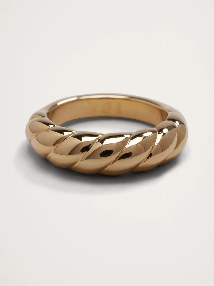 Ravena Scallop Ring by Aureus + Argent