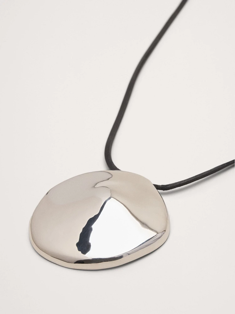 O-Ring Sculpted Medallion Necklace