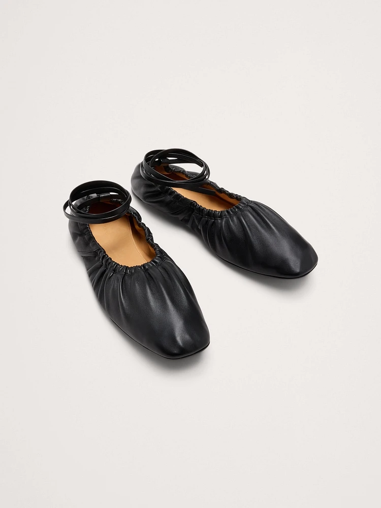 RUCHED LEATHER BALLET FLAT