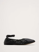RUCHED LEATHER BALLET FLAT