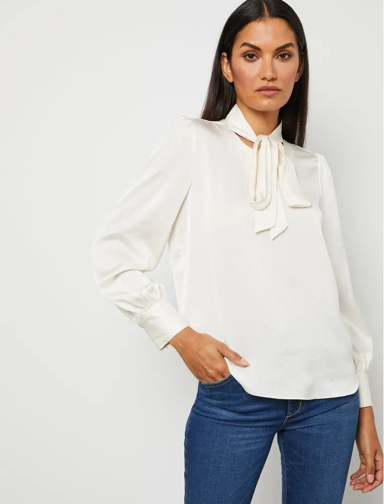 Blusa Francine con lazo en el cuello