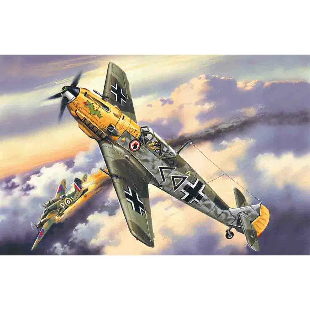 Messerschmitt Bf 109E-4, WWII German Fighter 1/72 #72132 by ICM