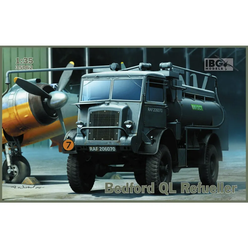 Bedford QL Refueller 1/35 #35062 by IBG Models