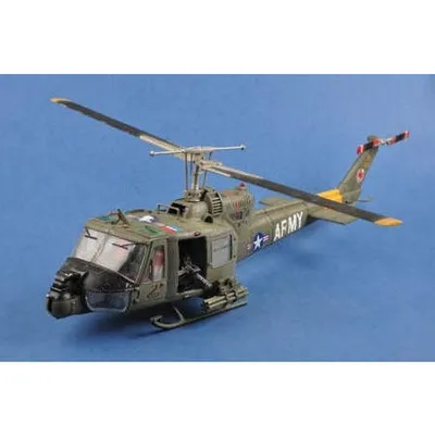 UH-1 Huey B/C 1/18 #81807 by Hobby Boss