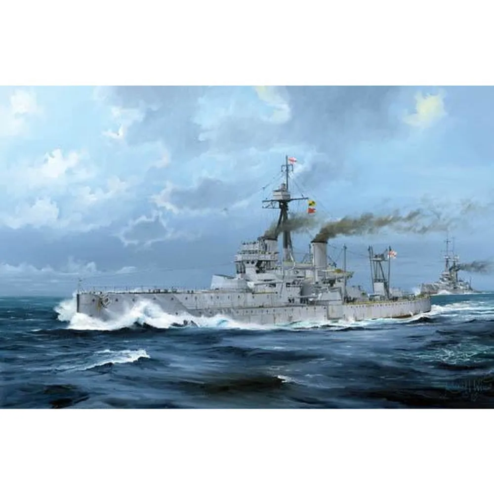 HMS Dreadnought 1918 1/350 Model Ship Kit #5330 by Trumpeter