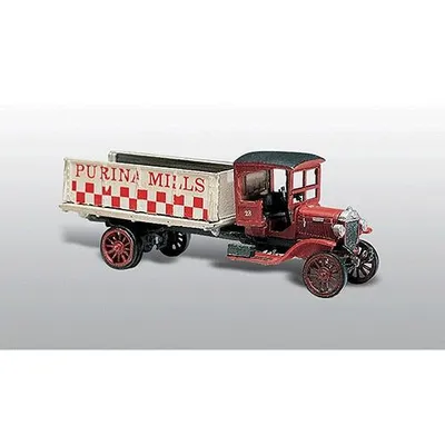 Woodland Scenics Grain Truck 1914 Diamond T (HO) WOO218