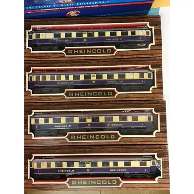 HO Scale Liliput Rheingold Passenger Cars (SALONWAGEN) Set of 4 (PRE OWNED)