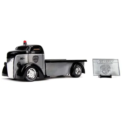 Jada 1/24 "Heat" 1947 Ford COE Flatbed - 20th Anniversary