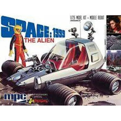 The Alien with Collectible Art Print 1/25 Space 1999 Model Kit #795 by MPC