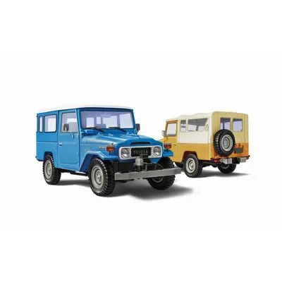 Toyota Land Cruiser BJ-44 Soft Top/Hard Top 1/24 Model Car Kit #3630 by Italeri