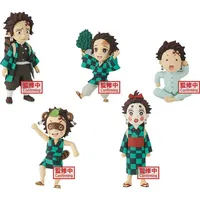 Demon Slayer World Collectible Mini Figures Tanjiro Kamado (1 Assorted Figure)