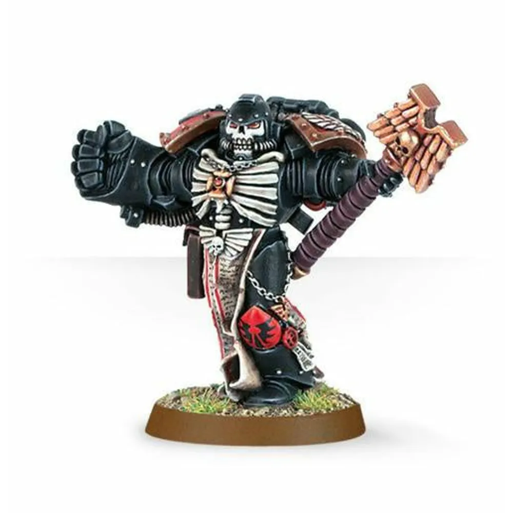 Space Marines: Chaplain with Crozius & Power Fist