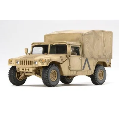 US Modern 4X4 Utility Vehicle [Hummer] 1/48 by Tamiya