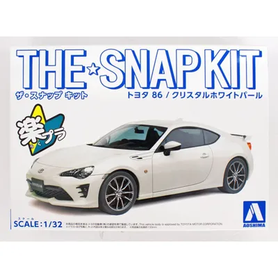 The Snap Kit Toyota 86 (Crystal White Pearl) 1/32 #54185 by Aoshima