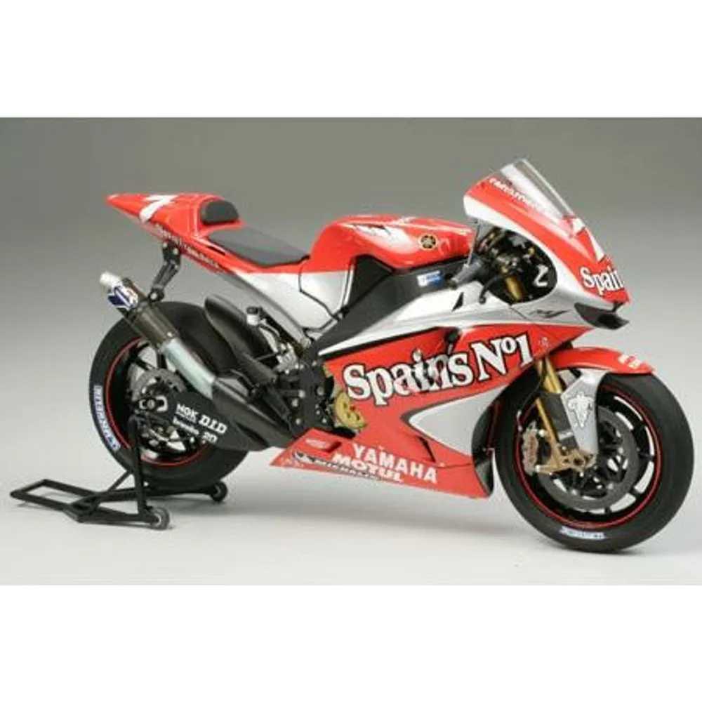 Yamaha YZR-M1 2004 No. 7/No. 33 1/12 Model Car Kit #14100 by Tamiya