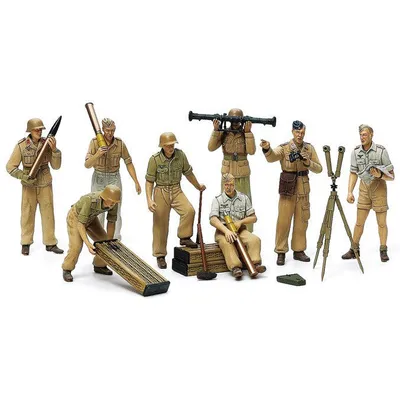 WWII German Africa Corps Luftwaffe Artillery Crew Set #35343 1/35 Figure Kit by Tamiya