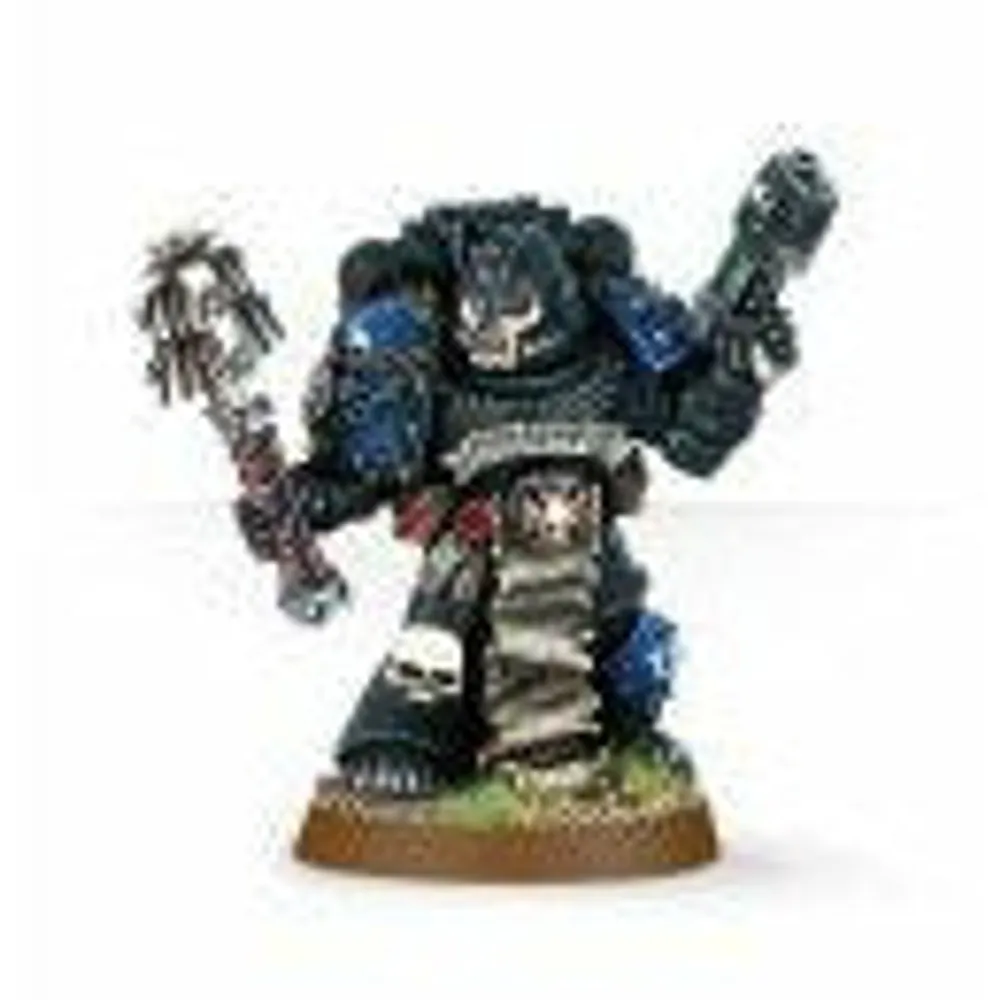 Space Marines: Chaplain with Crozius & Plasma Pistol