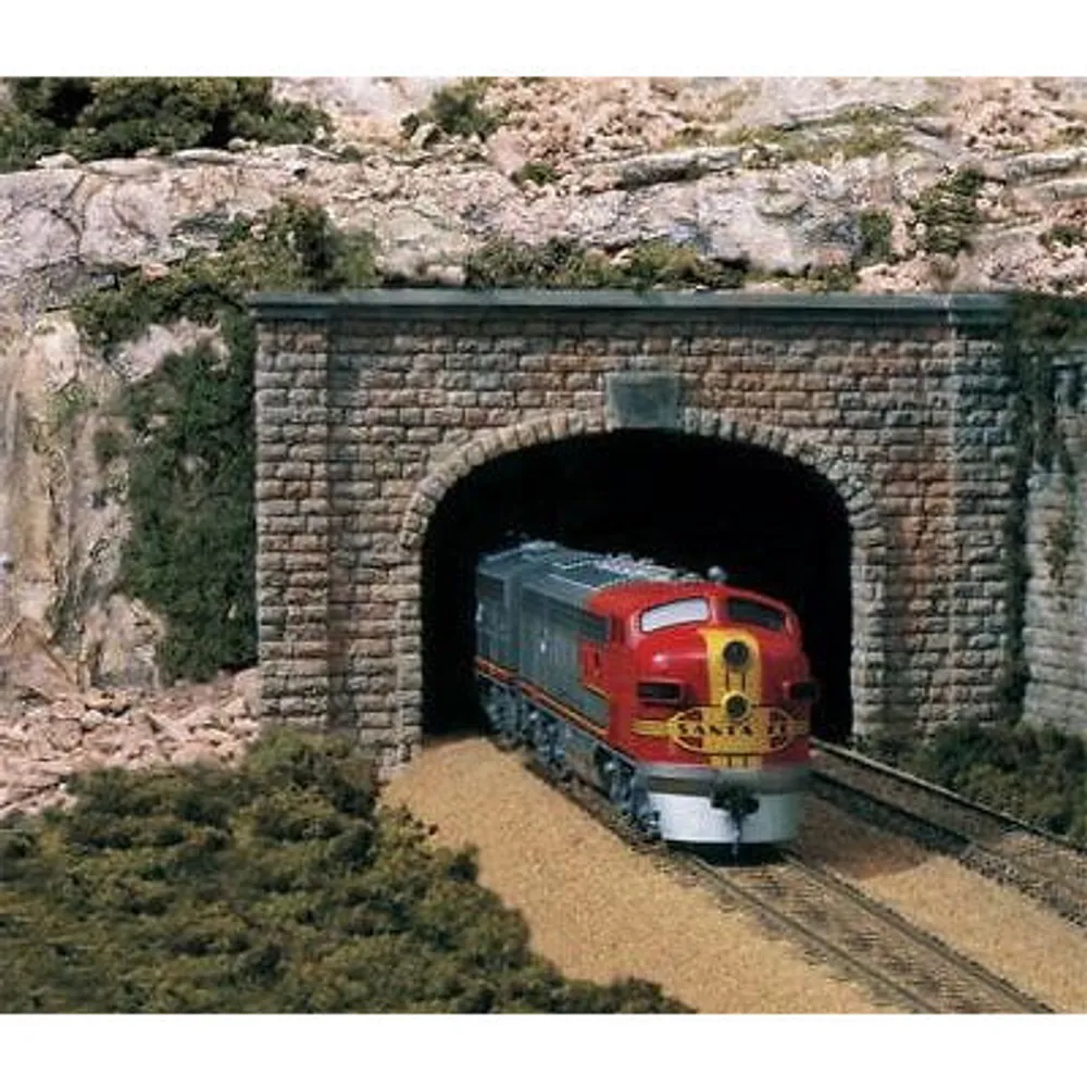 Woodland Scenics Tunnel Portal, Cut Stone, Double Track (HO) WOO1257