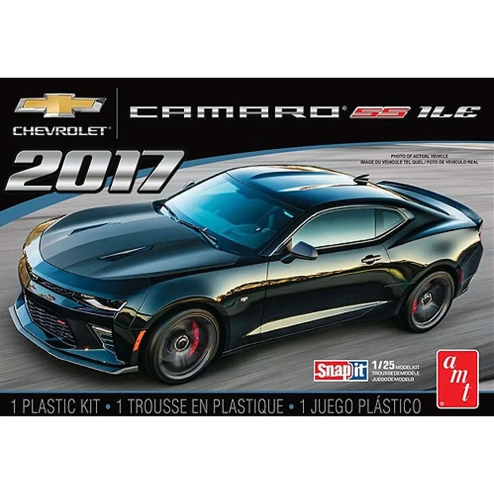 2017 Chevrolet Camaro 1LE 1/25 Model Car Kit #1032 by AMT