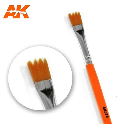 AK Interactive Saw Shape Weathering Brush #AK-576