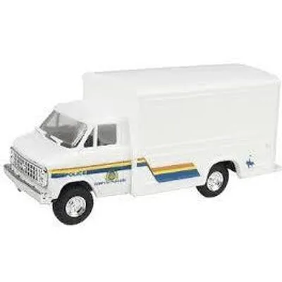 Trident Miniatures HO 1:87 Scale Vehicle Chevrolet Cargo Box Van RCMP