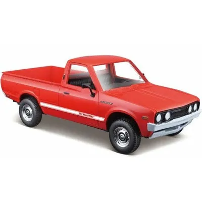 Maisto 1/24 1973 Datsun 620 Pickup Truck Red