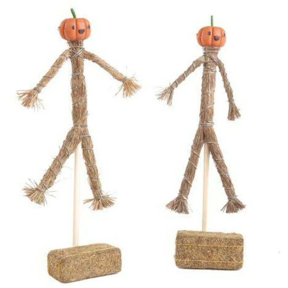 JTT Scenery Products Pumpkin Scarecrows and Hay Bales #95723