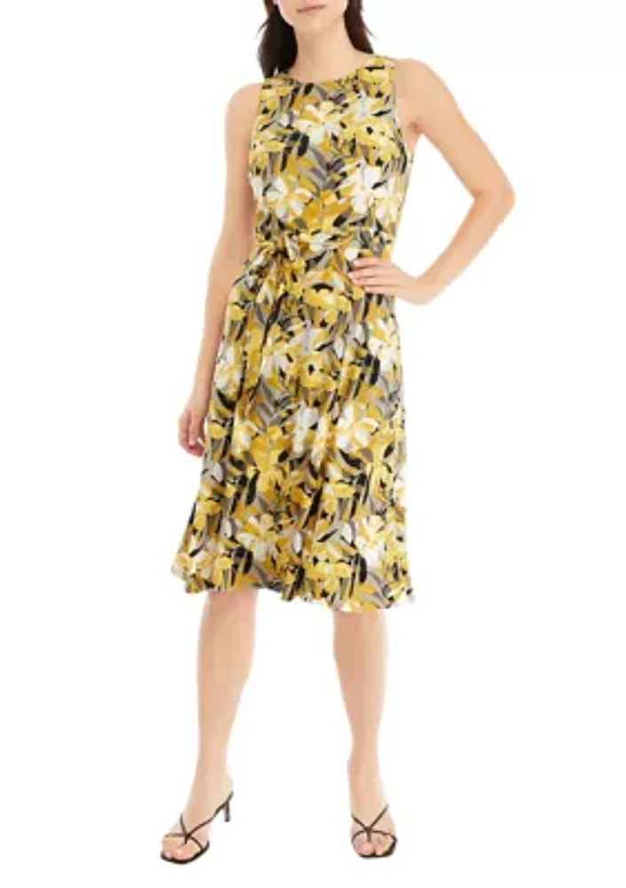 Women's Sleeveless Floral Dress