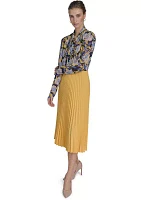 Women's Pull On Pleated Skirt