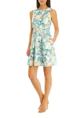 Women's Sleeveless Ruched Floral Printed Fit and Flare Dress