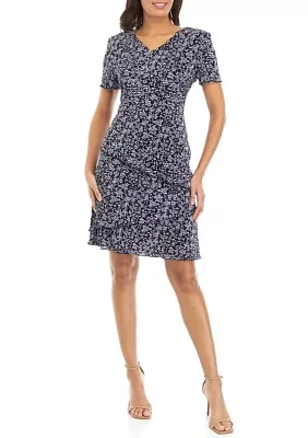 Women's Short Sleeve V-Neck Ditsy Print Bodre Shift Dress