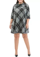 Plus Envelope Neck Plaid Cozy Fit and Flare Dress