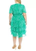 Plus Short Sleeve V-Neck Floral Tiered Fit and Flare Dress