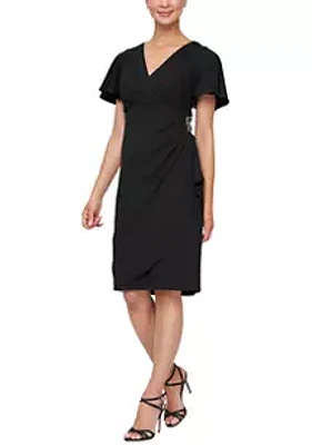SLNY Women's Short Sleeve Side Ruched Solid Scuba Crepe Sheath Dress