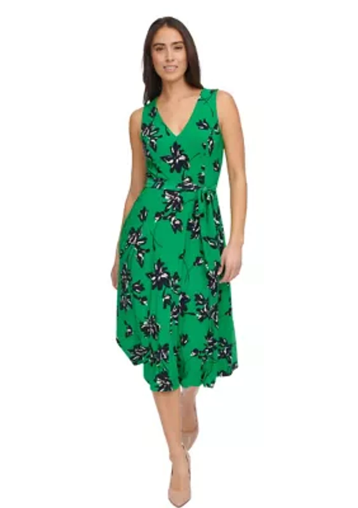 Women's Windblown Camille Floral Dress with Belt