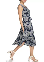 Women's Windblown Paisley Dress with Belt