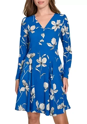 Women's Long Sleeve V-Neck Crepe Fit and Flare Dress