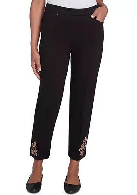 Petite Rue Rivoli Embroidery Leaf Short Pants