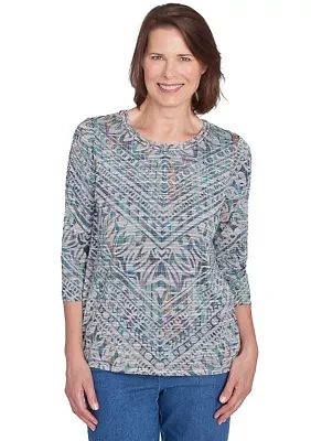 Women's Lake Victoria Chevron Stripe Top