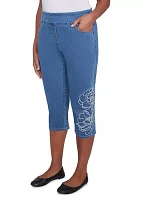 Women's Free Spirit Floral Applique Capri Pants