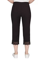 Stretch Lace Hem Capri Pants