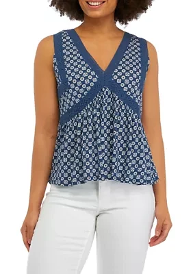 Juniors' Printed V-Neck Top