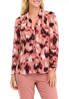 Women's Long Sleeve Blurred Print Collarless Button Front Blouse